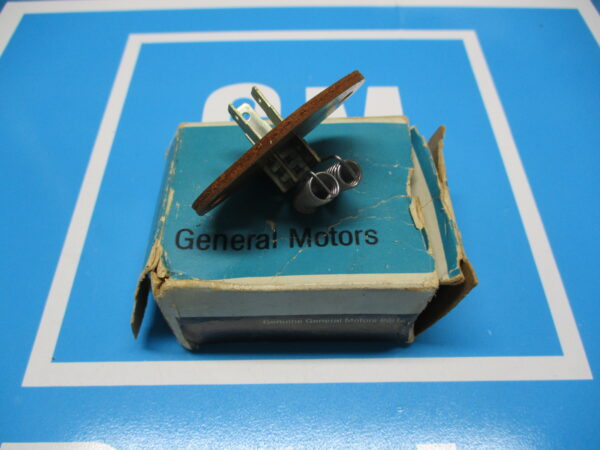 GM NOS 1961 - 1962 Passenger Car Heater & Blower Resistor with AC - Image 3