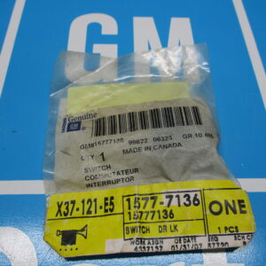 GM NOS Front Left Driver Side Door Lock Switch 15777136